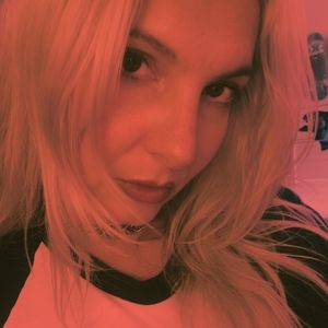 Meet your Posher, Caroline